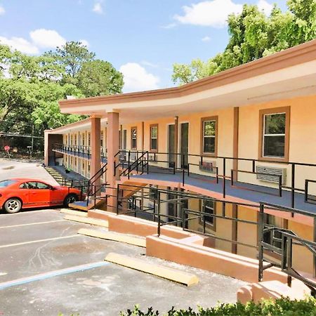 Oyo Hotel Tallahassee Downtown Eksteriør billede