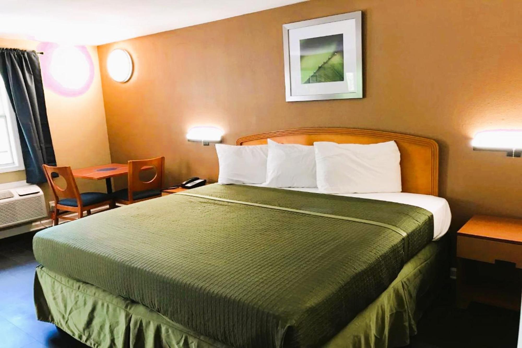 Oyo Hotel Tallahassee Downtown Eksteriør billede